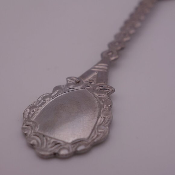 Union Japan Souvenir Spoon - Picture 14 of 15